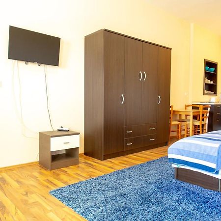 Apartments Facini Košljun Buitenkant foto