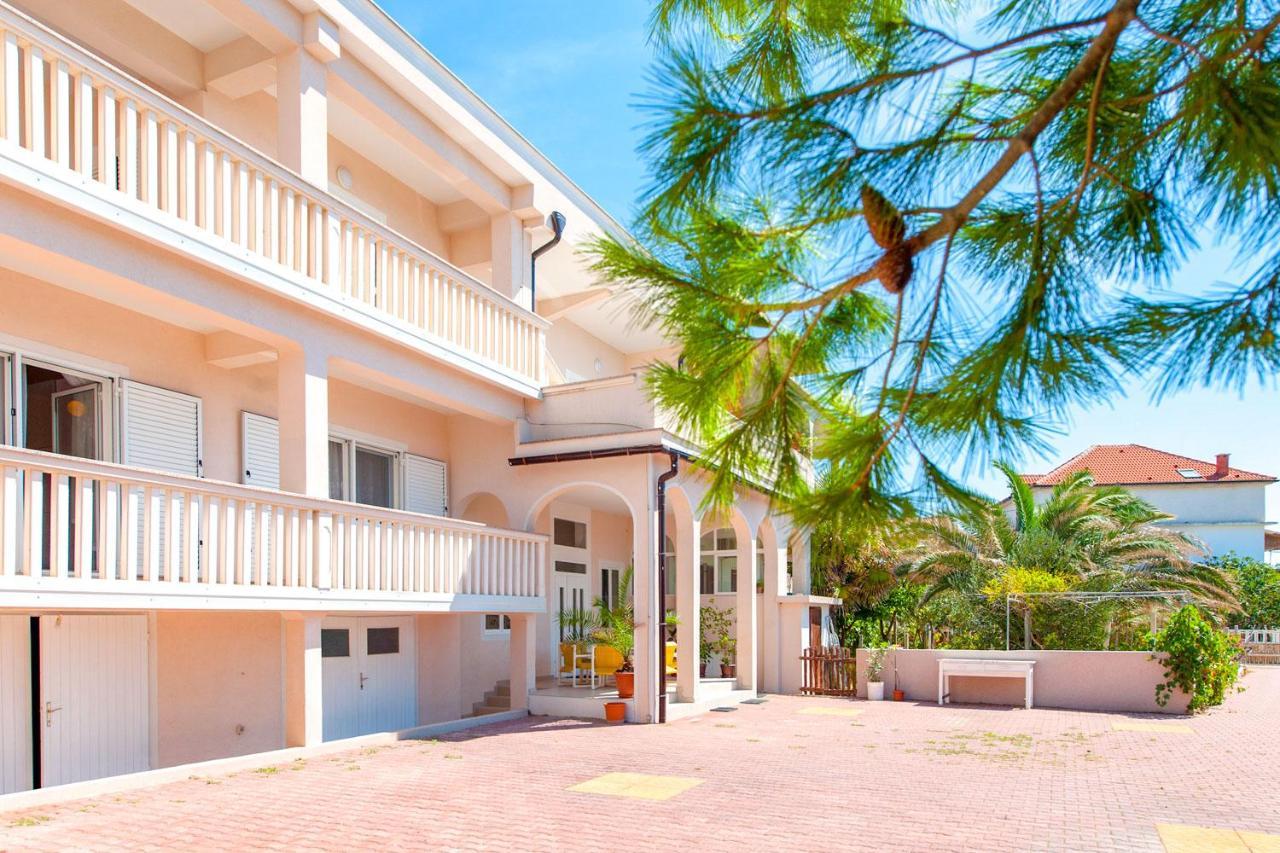 Apartments Facini Košljun Buitenkant foto