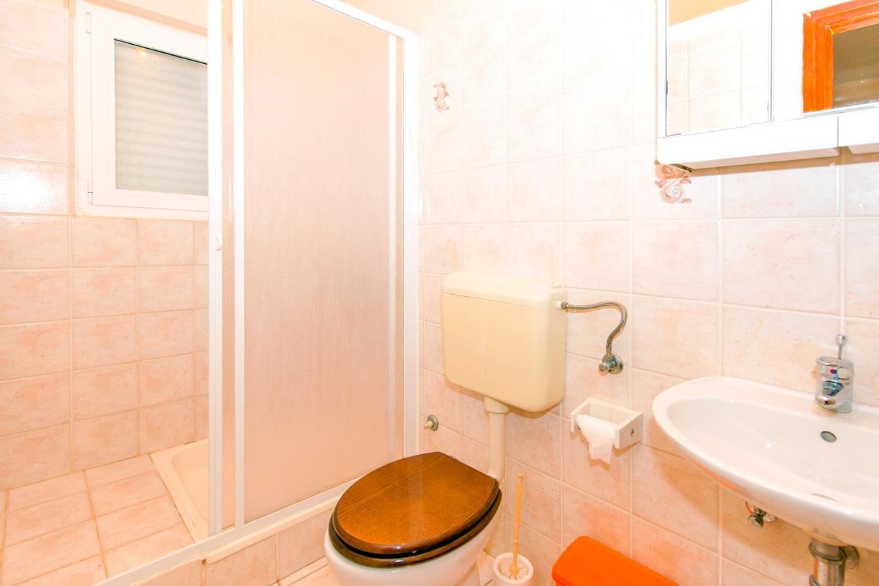 Apartments Facini Košljun Buitenkant foto